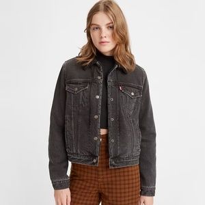 Levi's Premium Original Sherpa Trucker Jacket EUC, Size XL